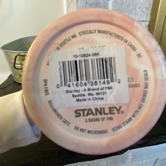 Stanley 40oz Peach Tie Dye Tumbler - Picture 6 of 8